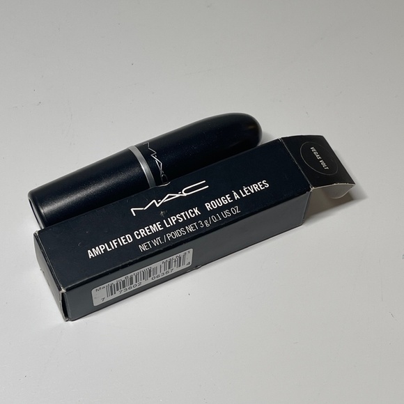 NEW RARE MAC Amplified Creme Lipstick VEGAS VOLT Full Size 0.10oz/3g HTF - Picture 2 of 7
